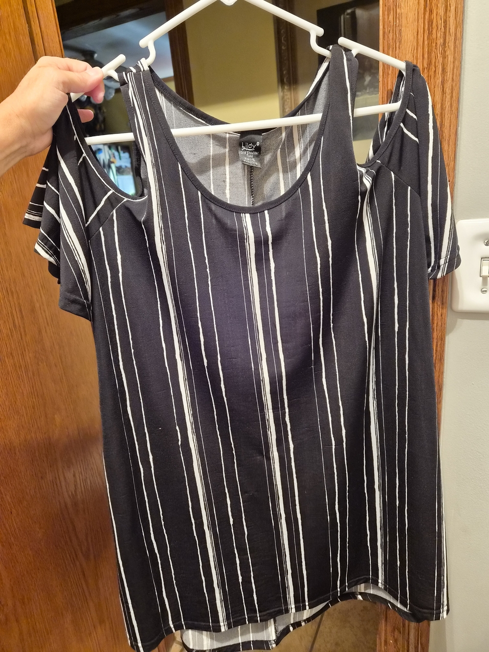 Women's Black & White Cold-Shoulder Stripe Top